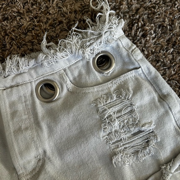 Signature8 Distressed Riveted Mini Shorts - Picture 5 of 5